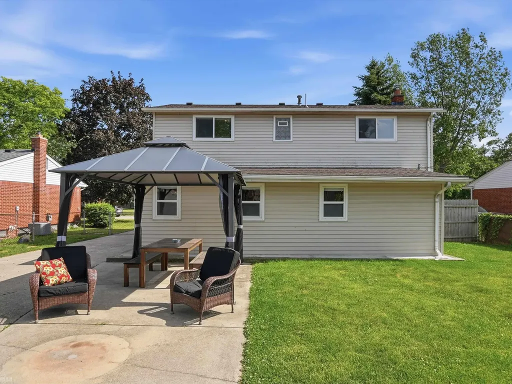 8835 Royce Drive Sterling Heights City MI 48313