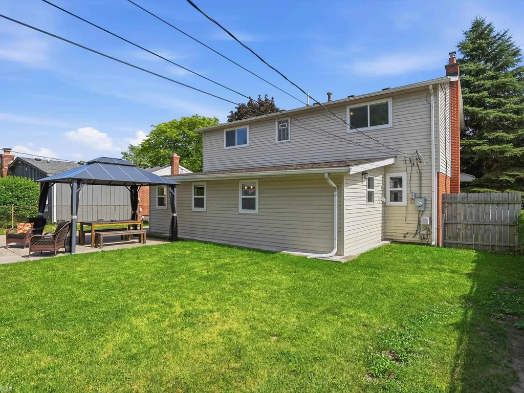 8835 Royce Drive Sterling Heights City MI 48313