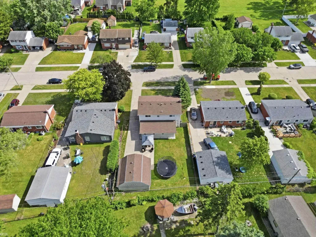 8835 Royce Drive Sterling Heights City MI 48313