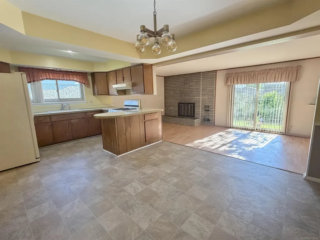 36757 Adele Dr Drive Sterling Heights City MI 48312