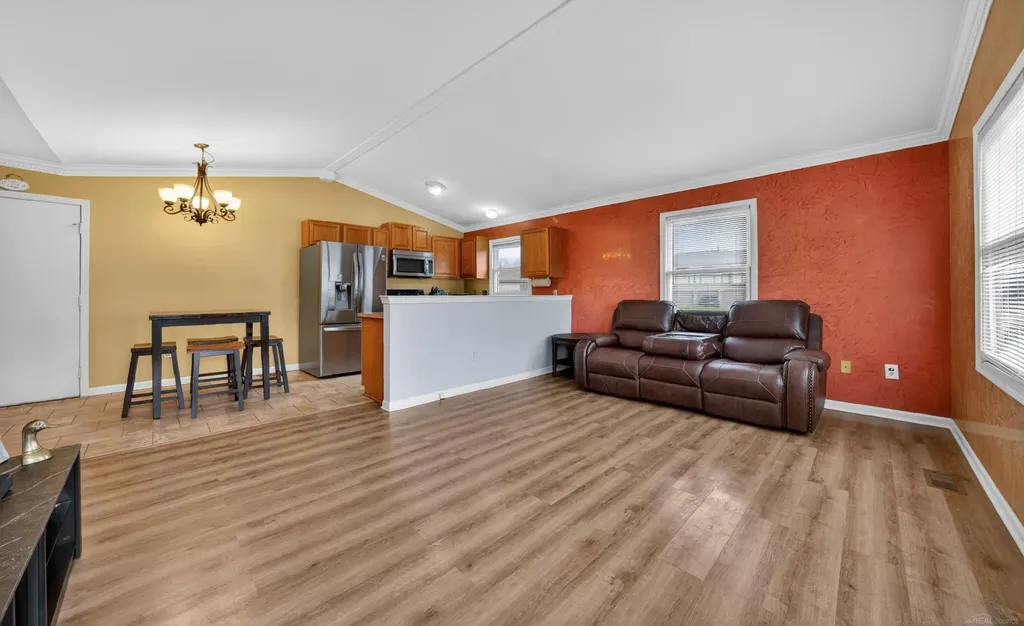 41933 King Edward Court Clinton Charter Township MI 48038