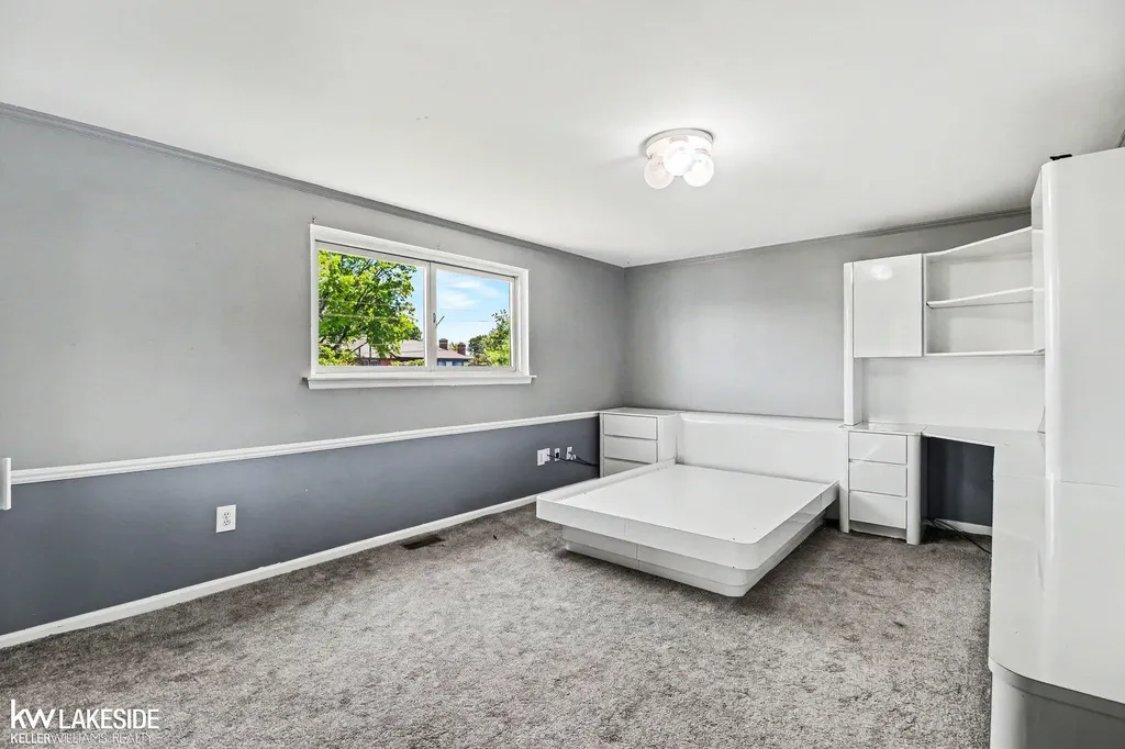 33128 Richard O Drive Sterling Heights City MI 48310