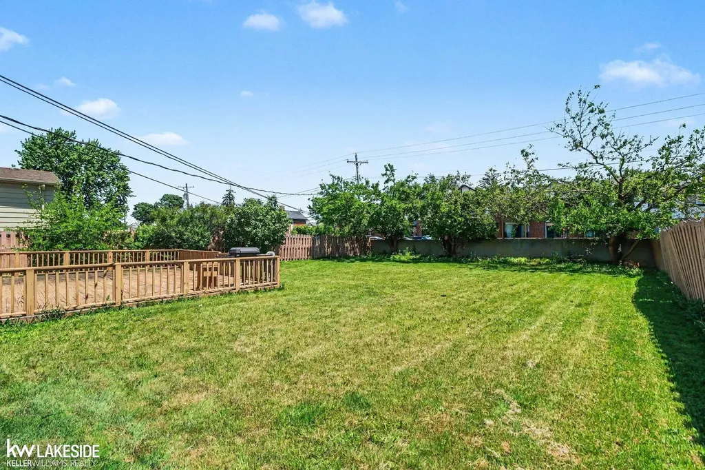 33128 Richard O Drive Sterling Heights City MI 48310