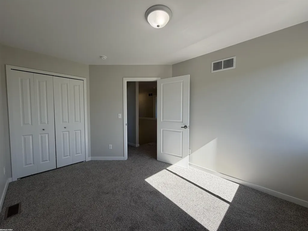 30343 Weathervane Woods Drive New Haven Village MI 48048