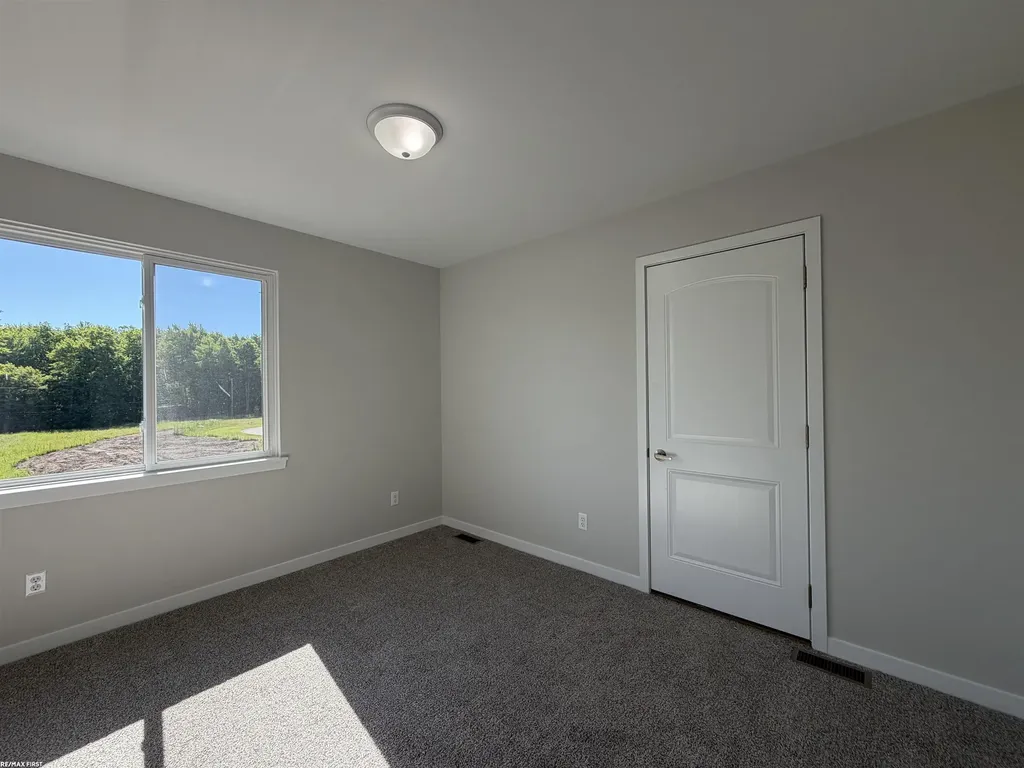 30343 Weathervane Woods Drive New Haven Village MI 48048
