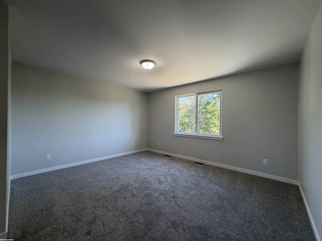 30343 Weathervane Woods Drive New Haven Village MI 48048