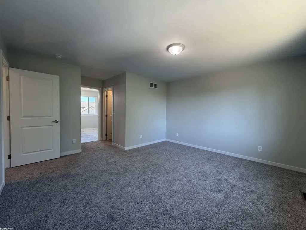 30343 Weathervane Woods Drive New Haven Village MI 48048