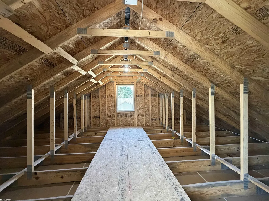 30343 Weathervane Woods Drive New Haven Village MI 48048