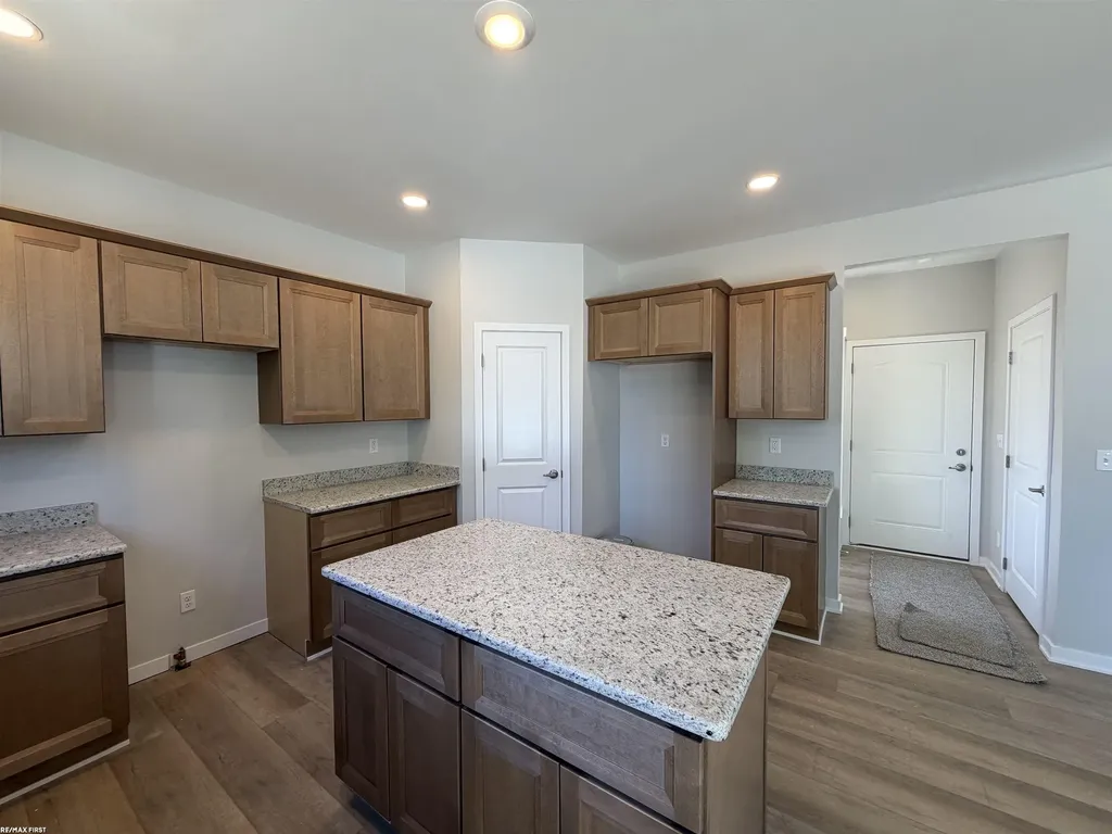 30343 Weathervane Woods Drive New Haven Village MI 48048