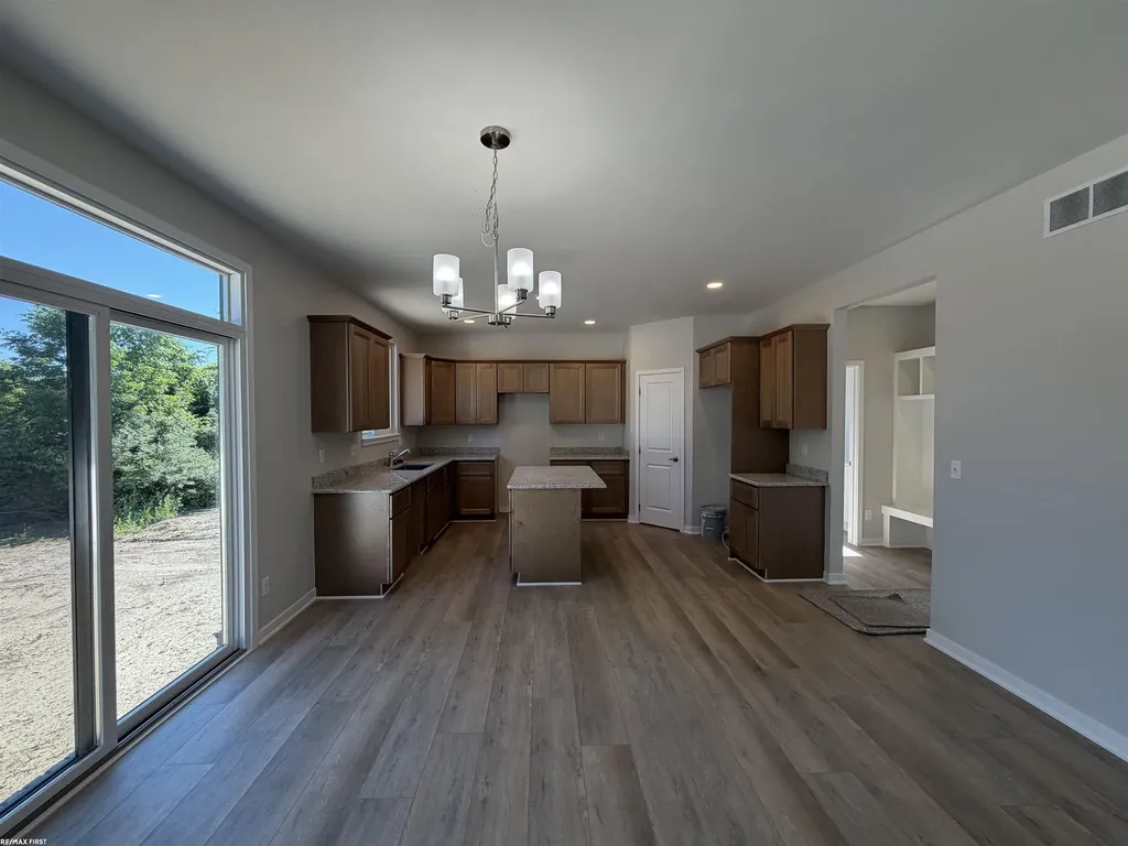 30343 Weathervane Woods Drive New Haven Village MI 48048
