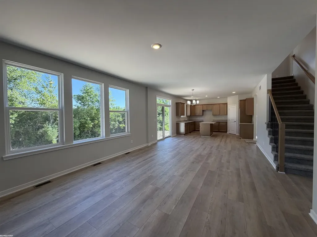 30343 Weathervane Woods Drive New Haven Village MI 48048