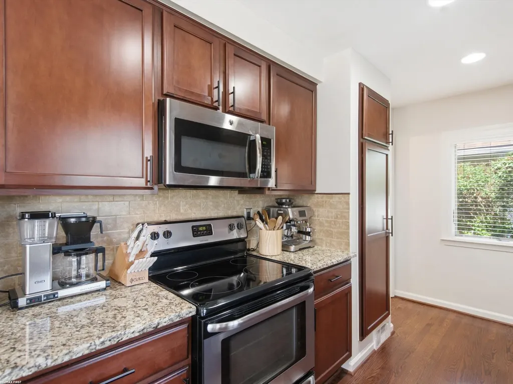 21023 Thiele Street St. Clair Shores City MI 48081