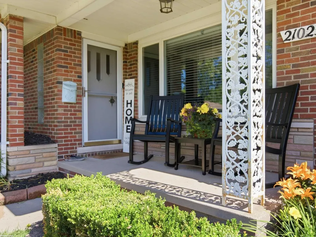 21023 Thiele Street St. Clair Shores City MI 48081