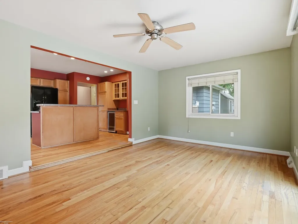 38450 Elmite Street Harrison Charter Township MI 48045