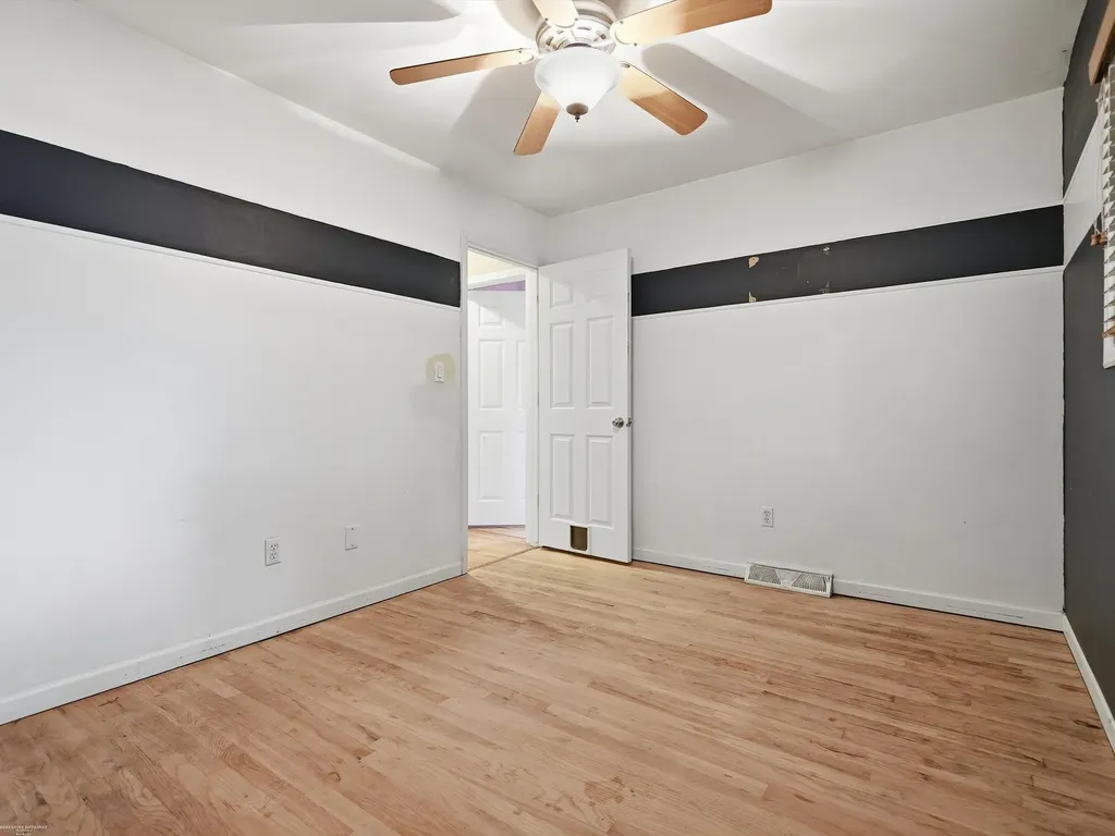 38450 Elmite Street Harrison Charter Township MI 48045
