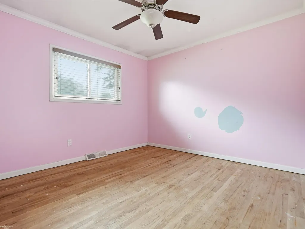 38450 Elmite Street Harrison Charter Township MI 48045