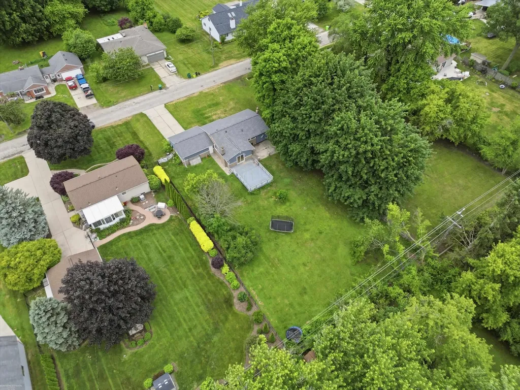 38450 Elmite Street Harrison Charter Township MI 48045