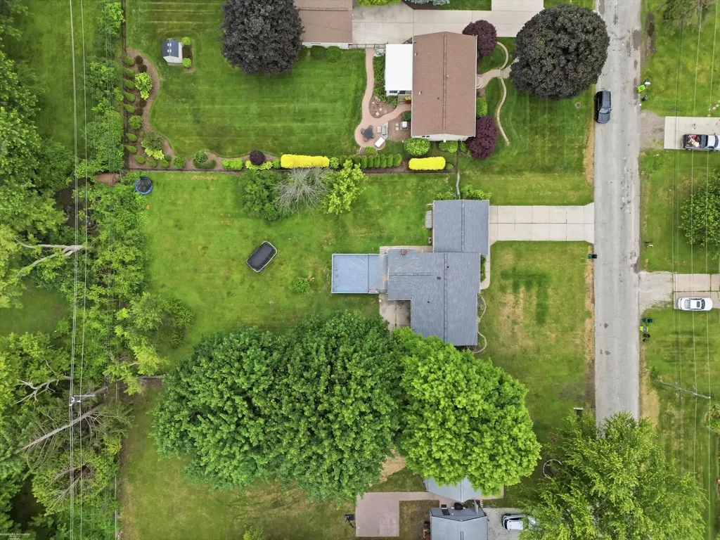 38450 Elmite Street Harrison Charter Township MI 48045