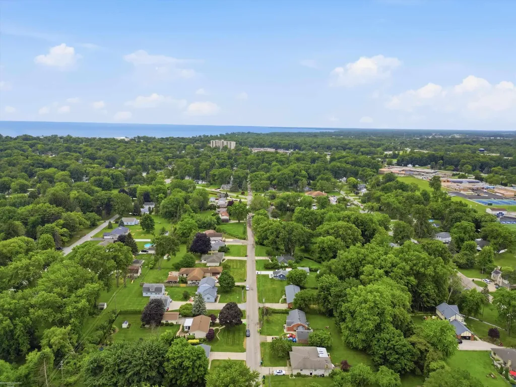 38450 Elmite Street Harrison Charter Township MI 48045