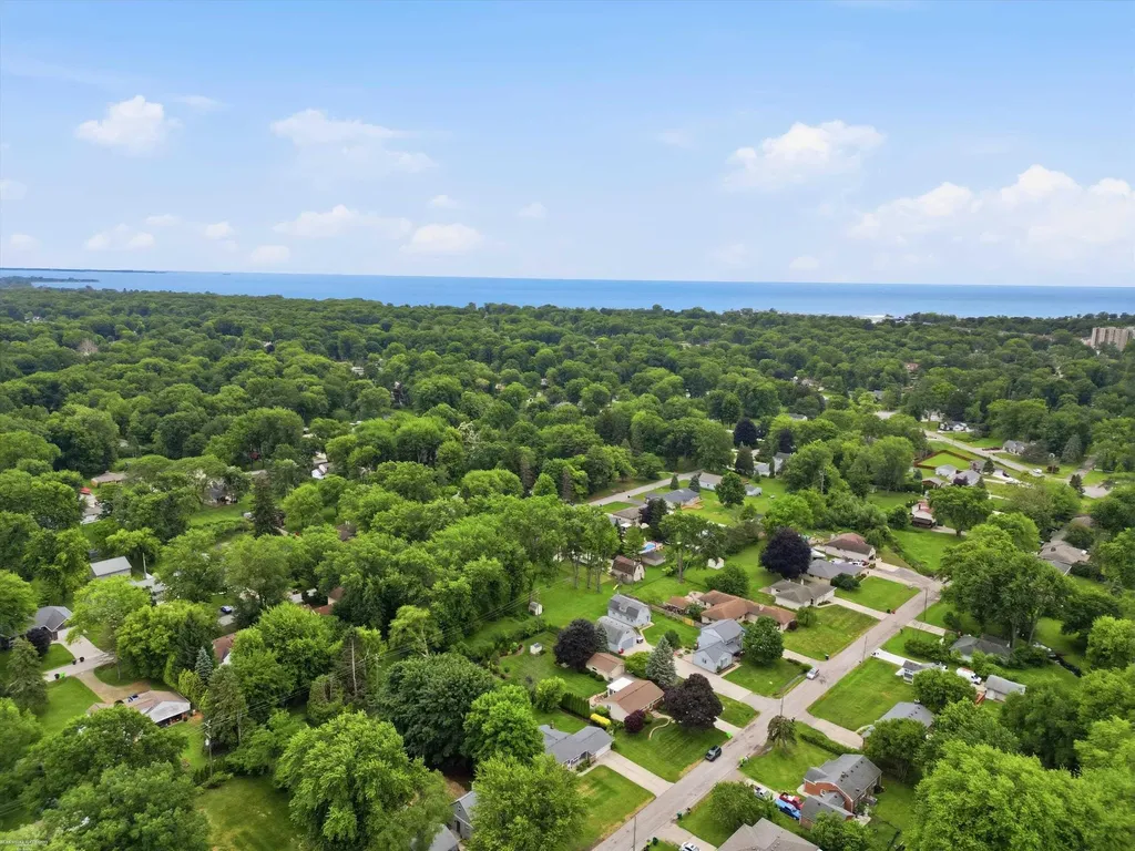 38450 Elmite Street Harrison Charter Township MI 48045