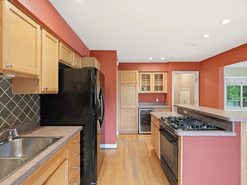 38450 Elmite Street Harrison Charter Township MI 48045