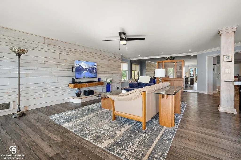 26031 N Harbour Pointe Dr N Drive Harrison Charter Township MI 48045