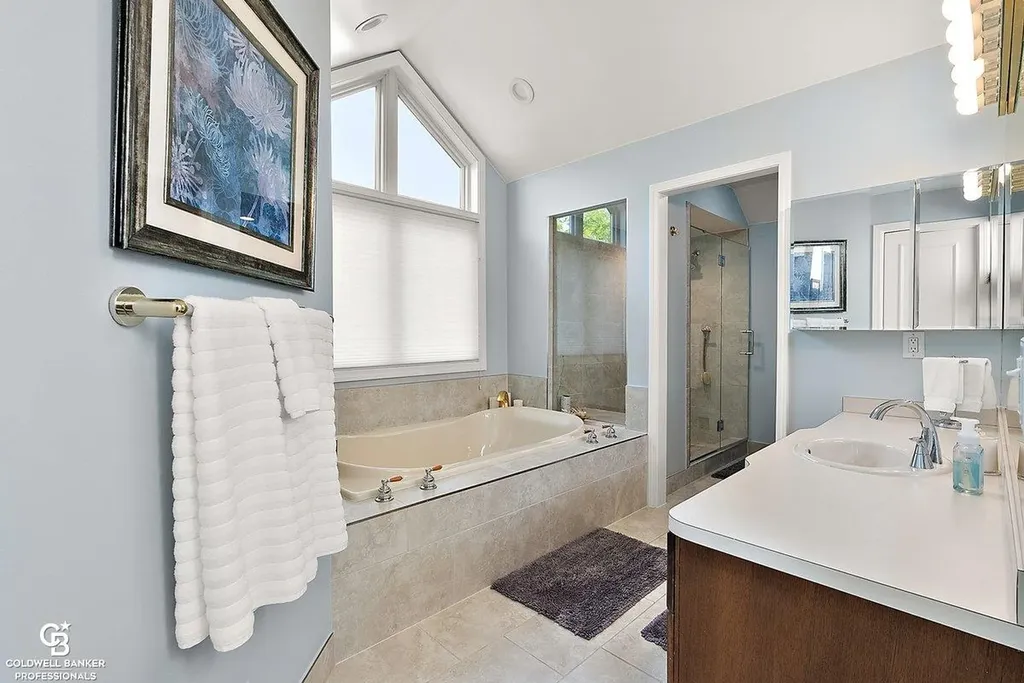 26031 N Harbour Pointe Dr N Drive Harrison Charter Township MI 48045