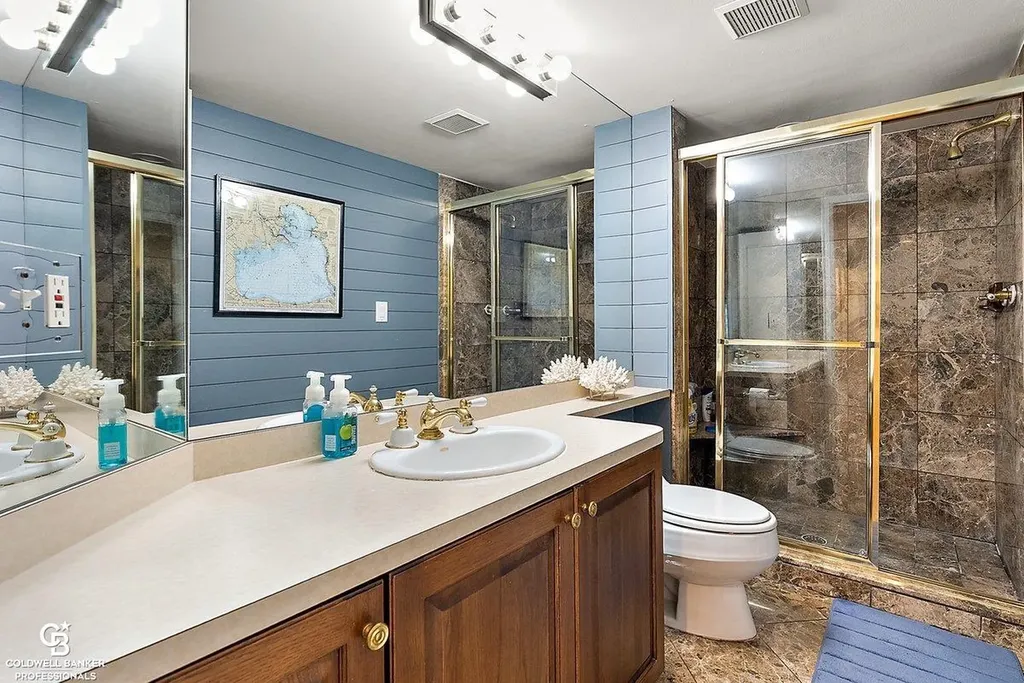 26031 N Harbour Pointe Dr N Drive Harrison Charter Township MI 48045