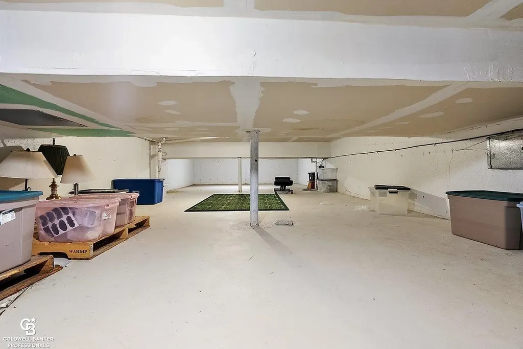 26031 N Harbour Pointe Dr N Drive Harrison Charter Township MI 48045