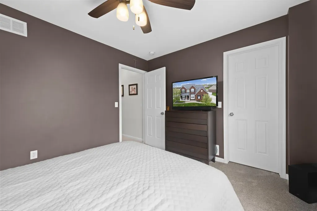 55590 Irvin Drive Shelby Charter Township MI 48316
