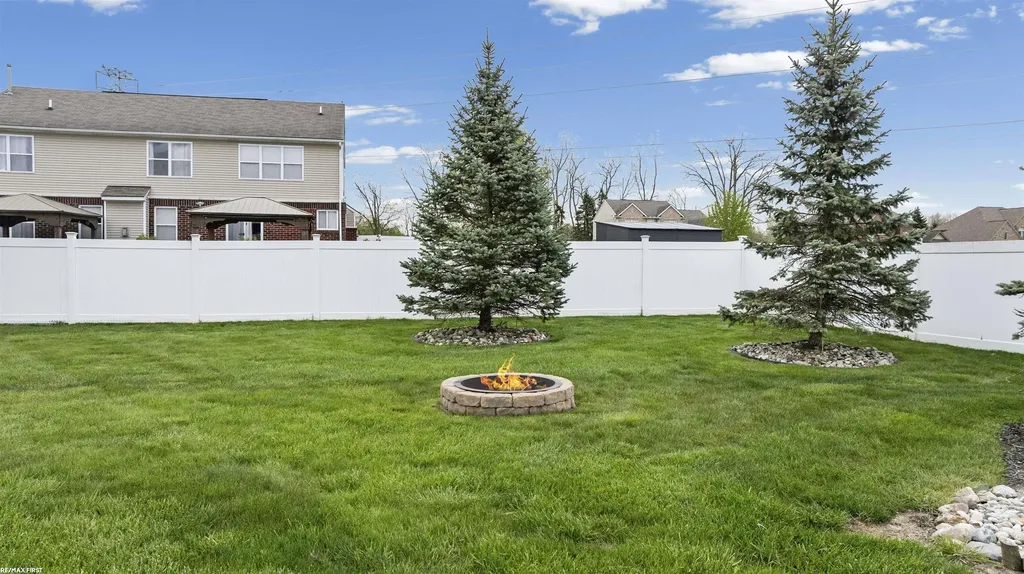 55590 Irvin Drive Shelby Charter Township MI 48316