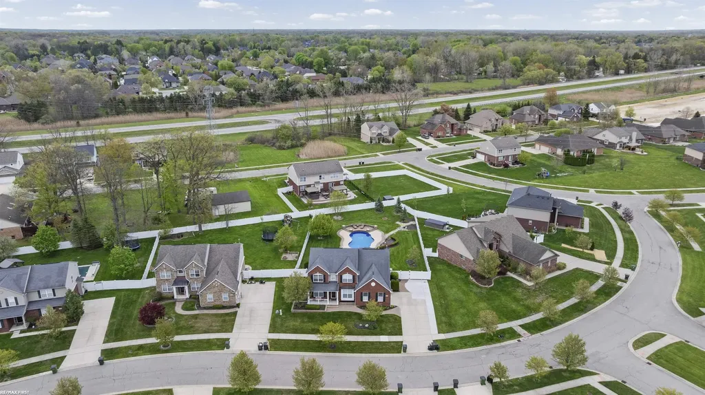 55590 Irvin Drive Shelby Charter Township MI 48316
