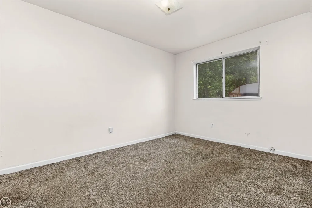 6793 Prospect Avenue Warren City MI 48091