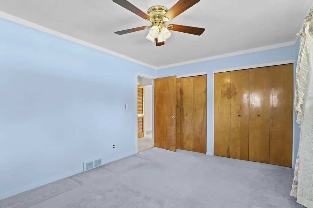28450 Suburban Drive Warren City MI 48088