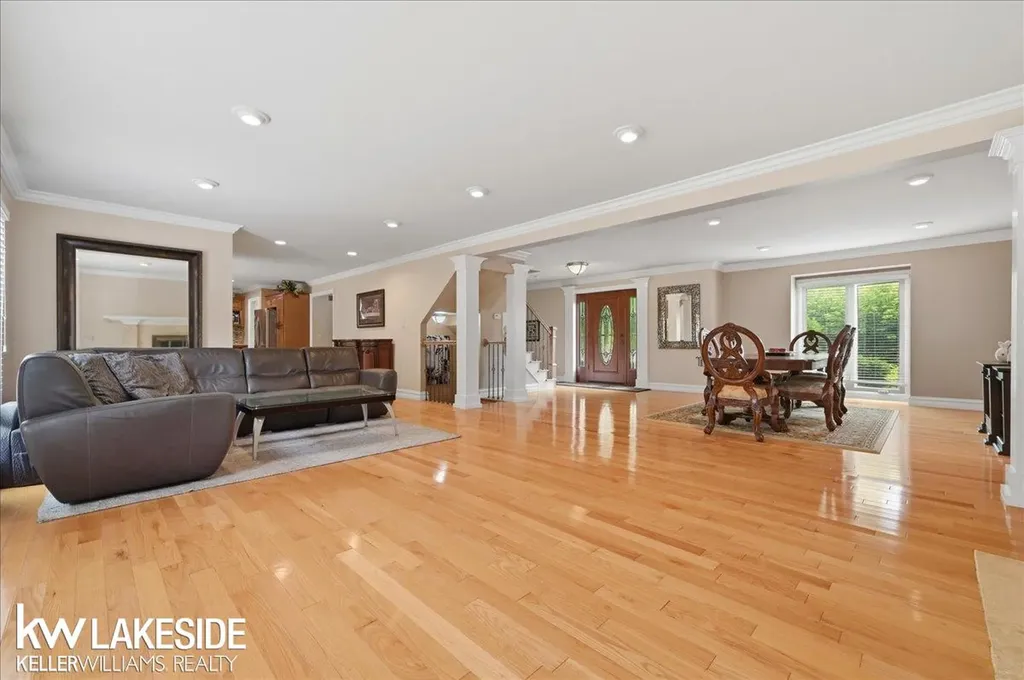 7277 Wellington Place Washington Township MI 48094