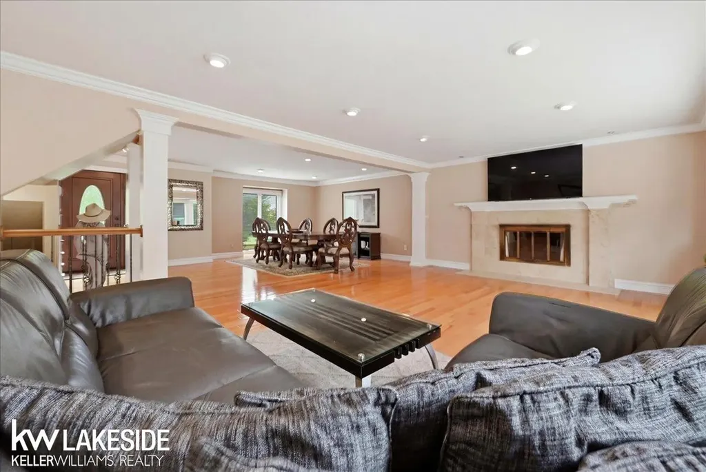 7277 Wellington Place Washington Township MI 48094