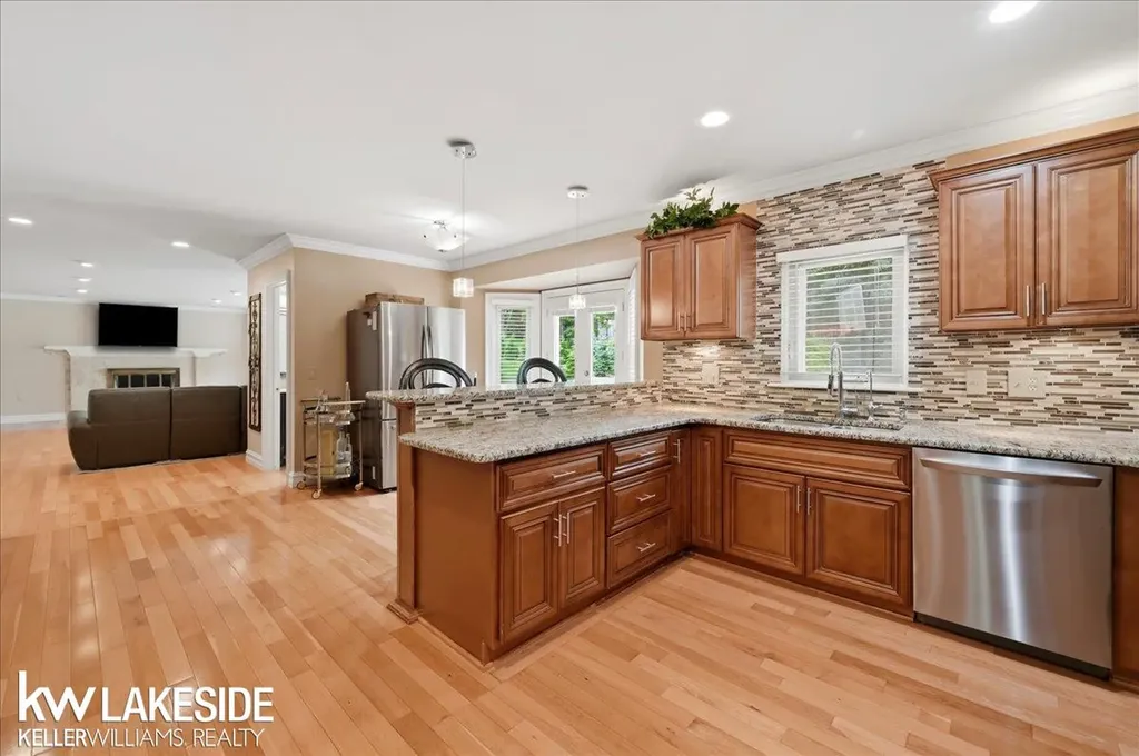 7277 Wellington Place Washington Township MI 48094