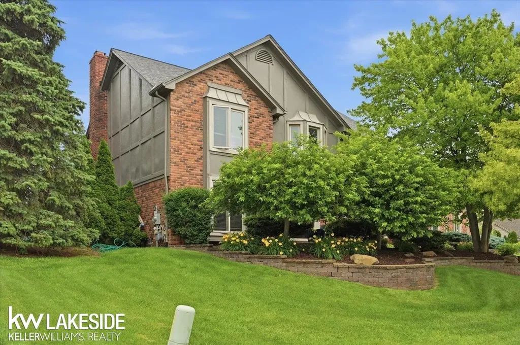 7277 Wellington Place Washington Township MI 48094