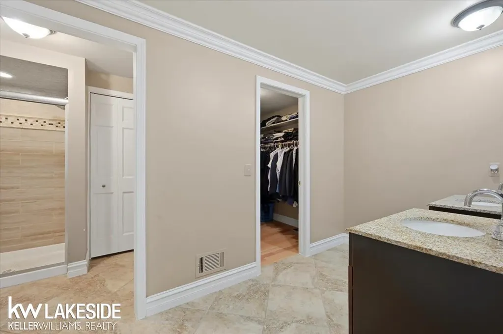 7277 Wellington Place Washington Township MI 48094