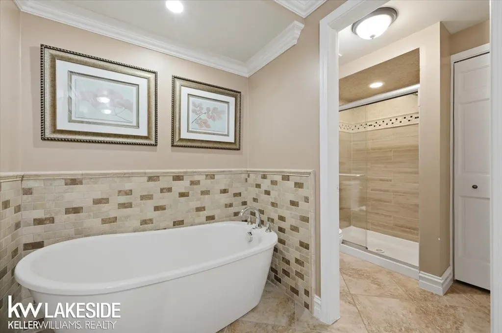 7277 Wellington Place Washington Township MI 48094