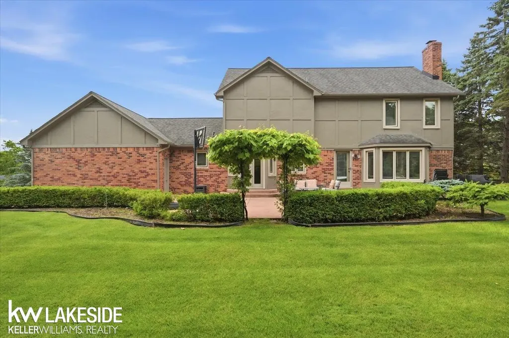 7277 Wellington Place Washington Township MI 48094