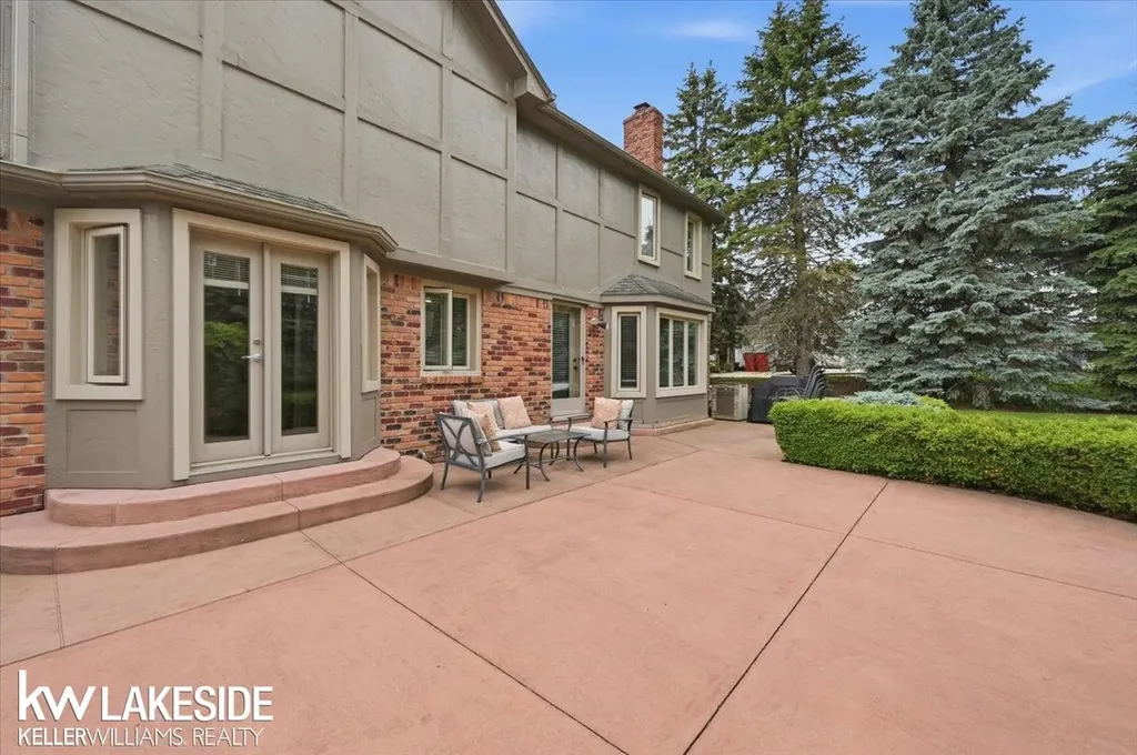 7277 Wellington Place Washington Township MI 48094