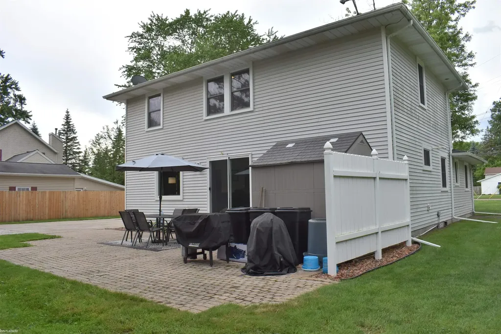 481 Michigan Avenue Marysville City MI 48040