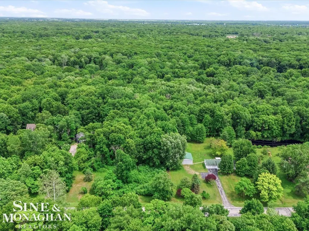 9211 Folkert Road Clay Township MI 48001