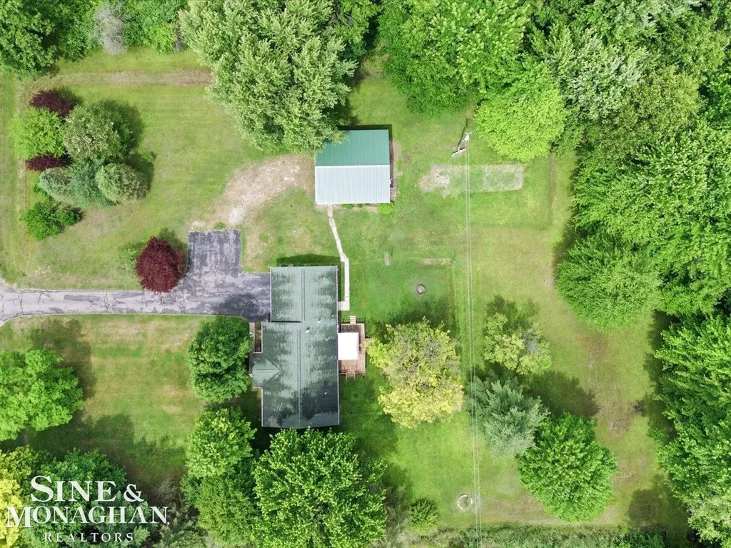 9211 Folkert Road Clay Township MI 48001