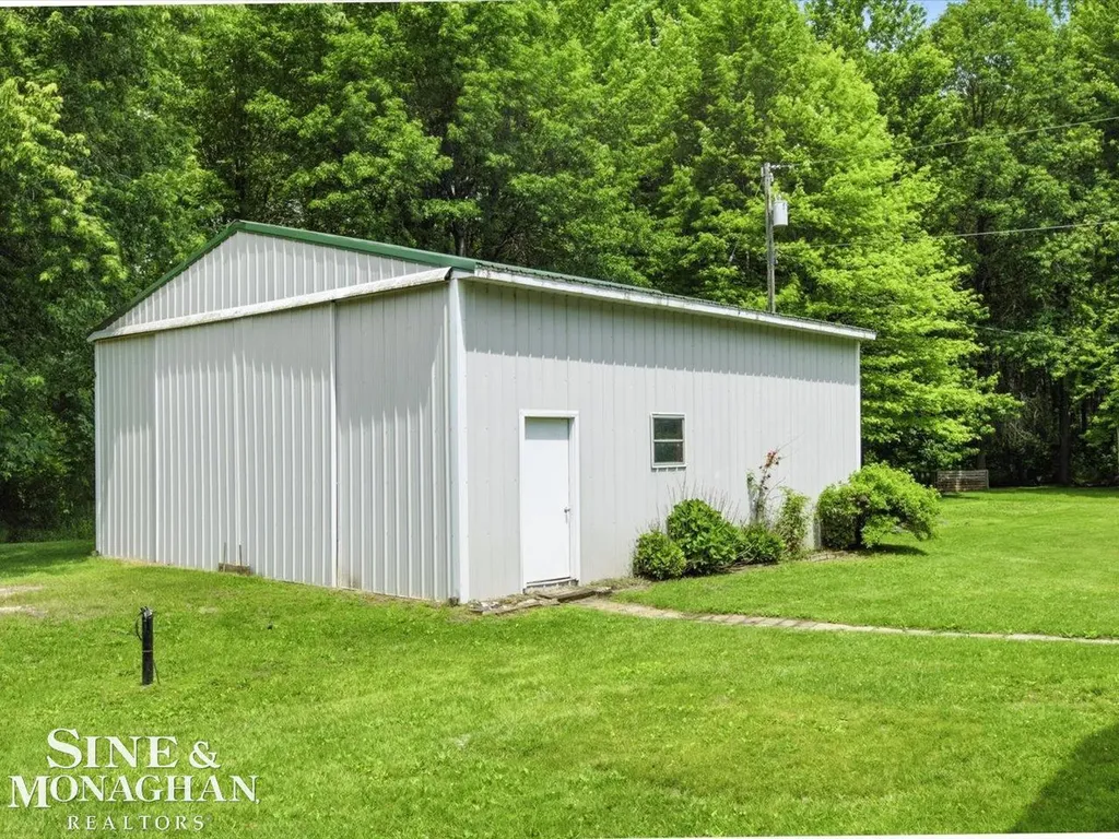 9211 Folkert Road Clay Township MI 48001