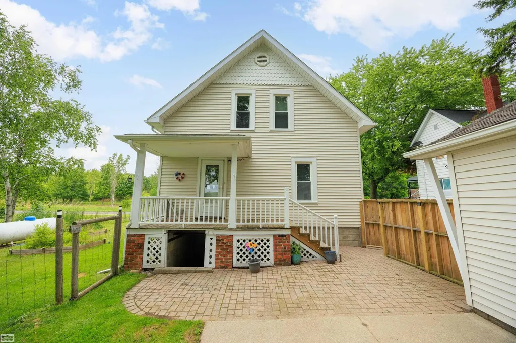 8609 Rattle Run Road Columbus Township MI 48063