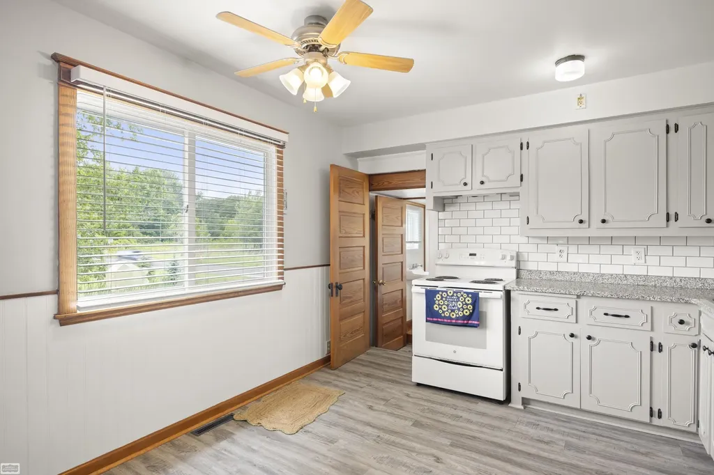 8609 Rattle Run Road Columbus Township MI 48063