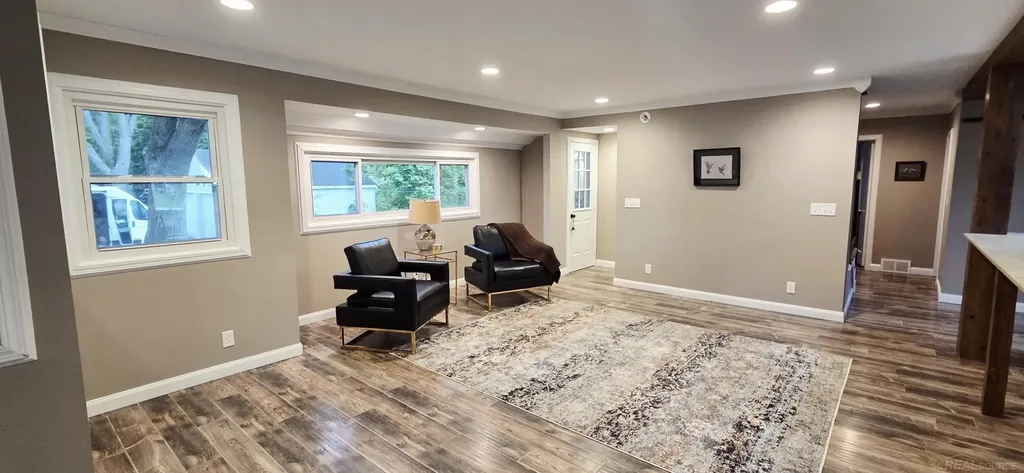 4579 Lakeshore Road Fort Gratiot Charter Township MI 48059