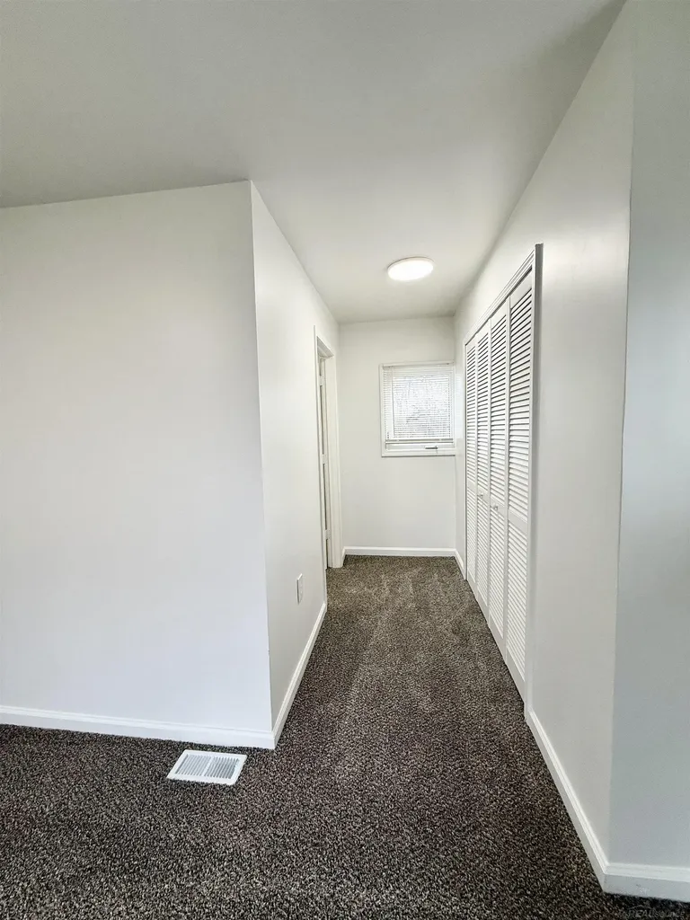 261 N Saginaw Street Pontiac City MI 48342